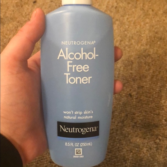 Neutrogena toner - Picture 1 of 1